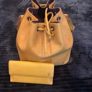 Authentic Louis Vuitton purse and matching wallet